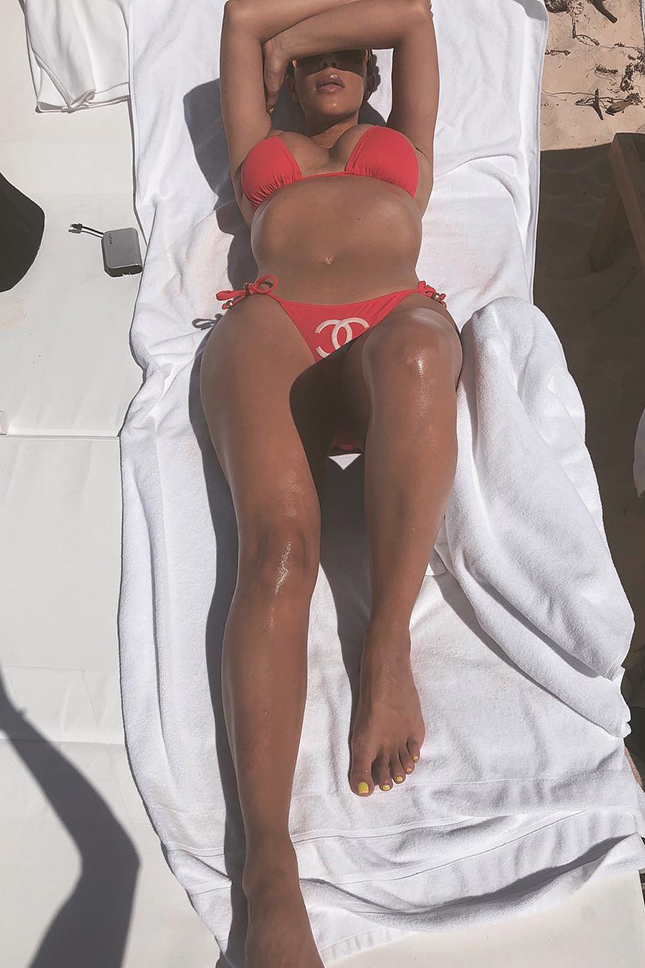 ��� ��������� � Chanel �� �������� ����� � ������